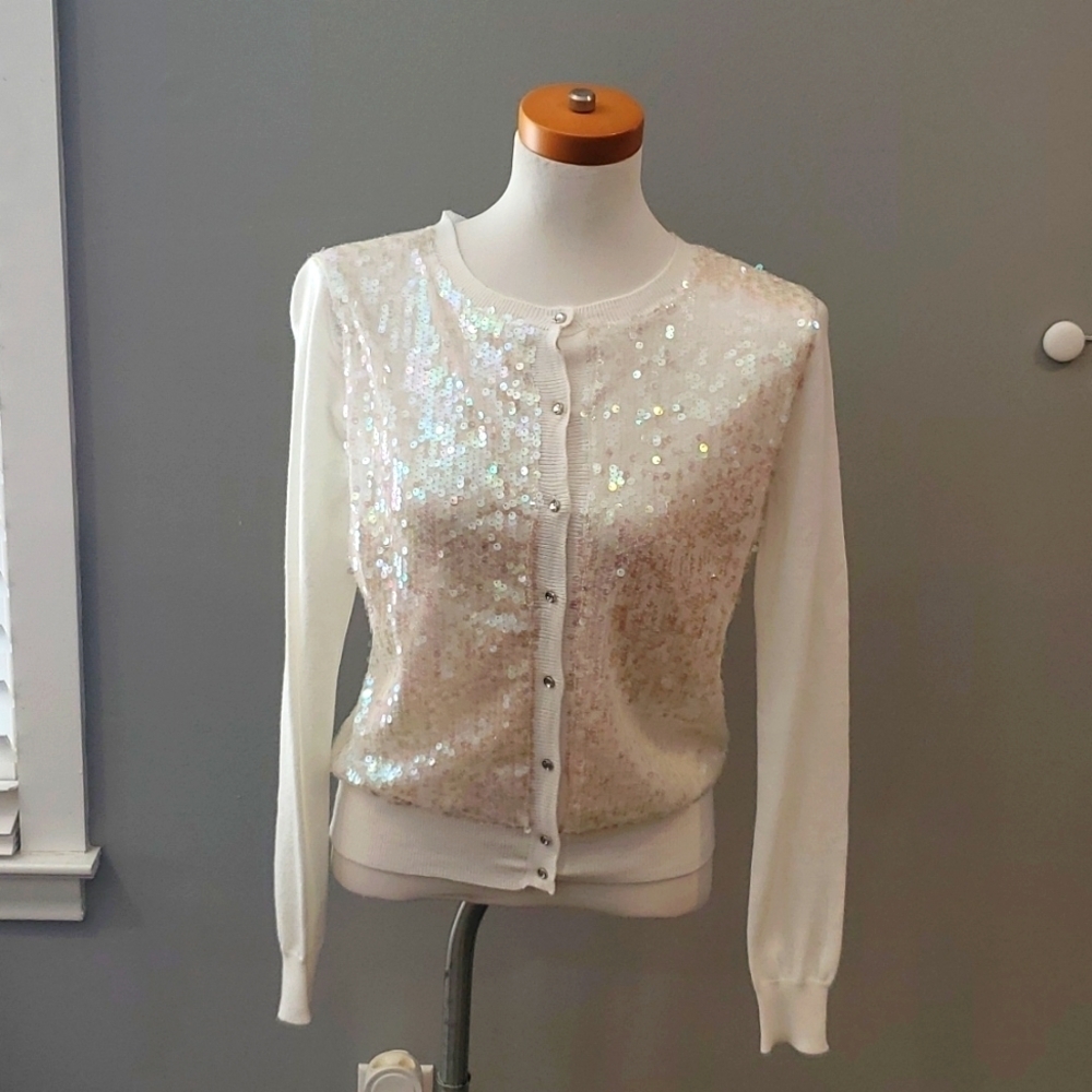 NY&C Beautiful Sequin Sweater featuring gem buttons (NWT)
